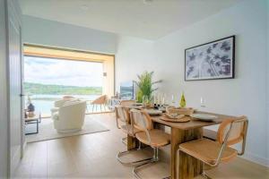 3 Bedroom Luxury Waterside House