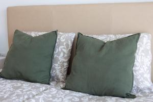 Cozy Apartment with Sea View