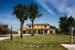 Villa Elettra 12&2 by Marche Holiday Villas