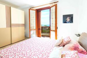 Villa con piscina in parco privato