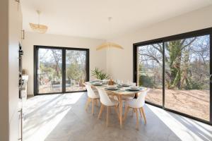 Maisons de vacances Maison paisible au pied de la Sainte Victoire Ideale pour un sejour en famille ou entre amis : photos des chambres