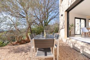 Maisons de vacances Maison paisible au pied de la Sainte Victoire Ideale pour un sejour en famille ou entre amis : photos des chambres