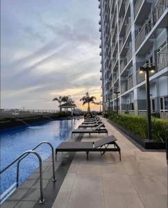 1BR Solana Suite 5 at Coast Residences