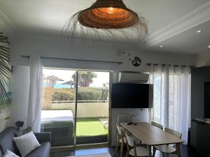 Studio Front de Mer à 10mètres de la plage