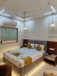 Golden Key Suites - Amarnāth