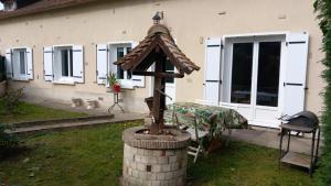 Maisons de vacances Charmante Maison avec jardin entre Deauville et Honfleur : photos des chambres