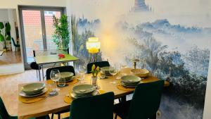 FeWoZauber - Dom Suite, Zentral, 7 Pers, 4 Zimmer, Design, Family, Haustier