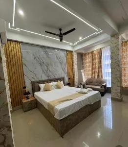 Hotel Faarmsi - Dānāpur