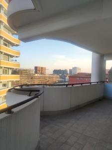 Moderno bilocale con ampio balcone