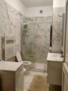 Moderno bilocale con ampio balcone