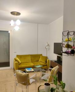 Moderno bilocale con ampio balcone