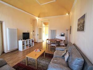 Apartment Roma by Interhome