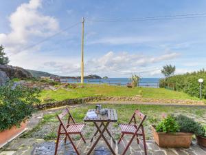 Apartment la Roccia by Interhome