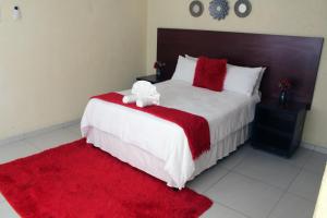 Phendulani Lodge & Park