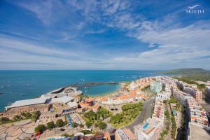 Skywave Apartment Firework Delight