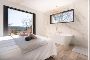 Maisons de vacances Maison paisible au pied de la Sainte Victoire Ideale pour un sejour en famille ou entre amis : photos des chambres