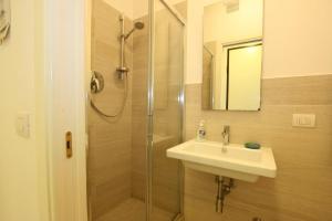 Elegant and quiet apartment in the sea area