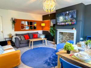 Colley 4 Bedrooms Cozy Home 6 Beds Large Driveway Parking Suitable For Longer Stay