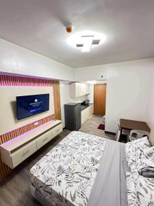 Symfoni Nichols Studio