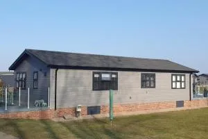 Beautiful 2 bed luxury lodge in Routh with Hot tub - Routh