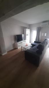 Almería Centro- Piso Reformado, Exterior, WiFi, a 1 minuto de Puerta Purchena