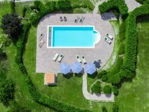 Villa Colle 7&1 by Marche Holiday Villas - Piobbico