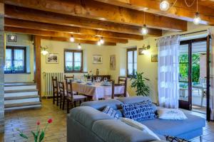 Casale Partemio 8 by Marche Holiday Villas