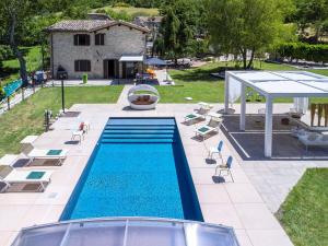 Casalino Galassi 4&2 by Marche Holiday Villas