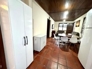 Casa na Praia de Caiobá com Quintal enorme