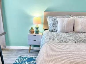 The Sandpiper Adventure and Fun Vacation Near BCH - شاليمار