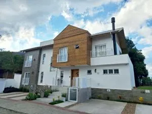 Pousada Infinity Gasthaus - 布卢梅瑙