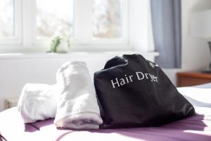 Garden House near shops in quiet location