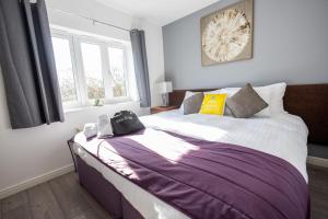 Garden House near shops in quiet location