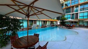 Sunny Hall - Loft Sofisticado em Porto de Galinhas (CM) por Yolo