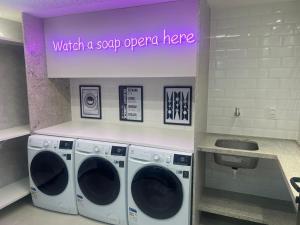 Sunny Hall - Loft Sofisticado em Porto de Galinhas (CM) por Yolo