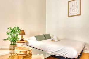 Le Martini - Clim mobile - studio au Brotteaux Métro B