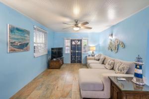 Impressive Private Pool Mandevilla Home Near Beach