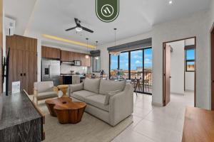 Luxury 2 BR - Downtown - Pool - Sunset in Terrace