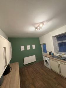 2 Bedroom House for Contractors