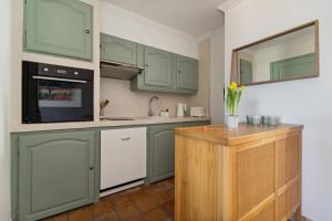 Apartment with SEA VIEW in St Tropez - La Ponche