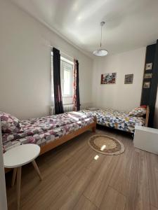 Iras Square 2 Bedroom Apartment Free Parking