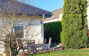 2 Bedroom Stunning Home In Arzfeld