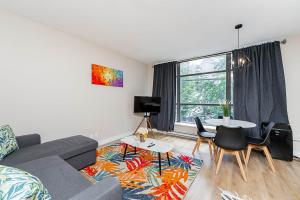 Gorgeous Unit in the Heart of Downtown