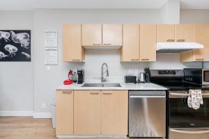 Gorgeous Unit in the Heart of Downtown