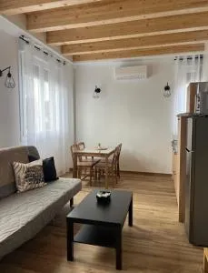 Apartamentos Erandio - 桑迪卡