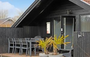 Three-Bedroom Holiday Home In Sydals
