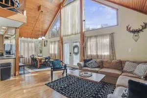 Hot Tub Fire Pit Game Room Family Getaway - Mercersburg