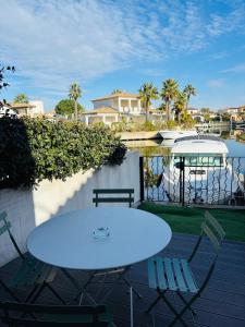 Marina Le Paradis sur leau