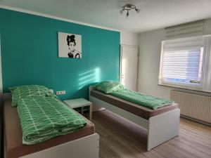 Sonnenschein1R mit Terrasse und Garten