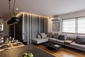 5BD 2 Level Beachfront Luxury Apt by the Olon